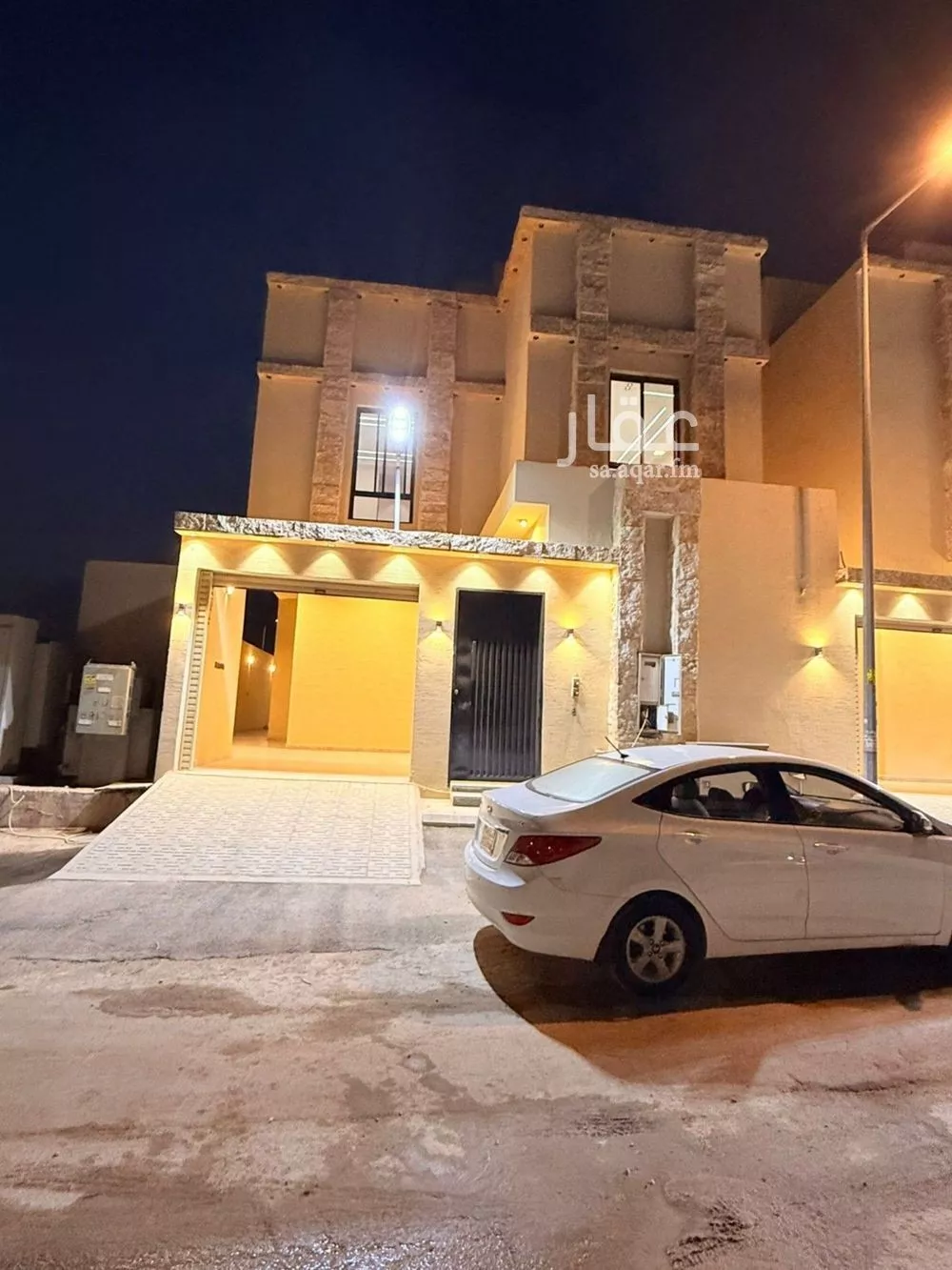 فيلا للبيع في حي عكاظ, مدينة الرياض, منطقة الرياض 1 صورة