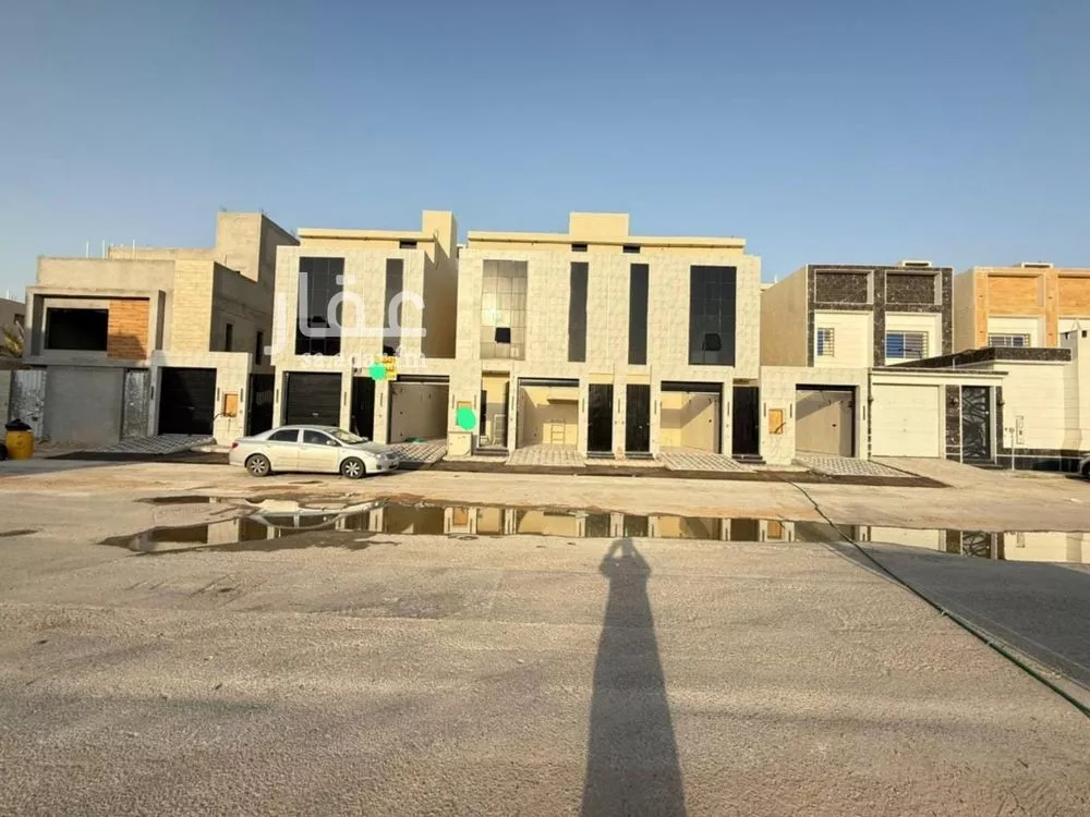 دور للبيع في شارع محمد العلوي الشنقيطي, حي طويق, مدينة الرياض, منطقة الرياض 1 صورة
