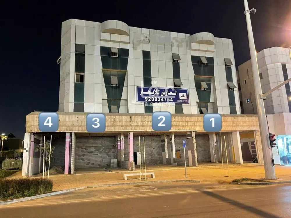محل للإيجار في شارع العليا, حي الورود, مدينة الرياض, منطقة الرياض 1 صورة