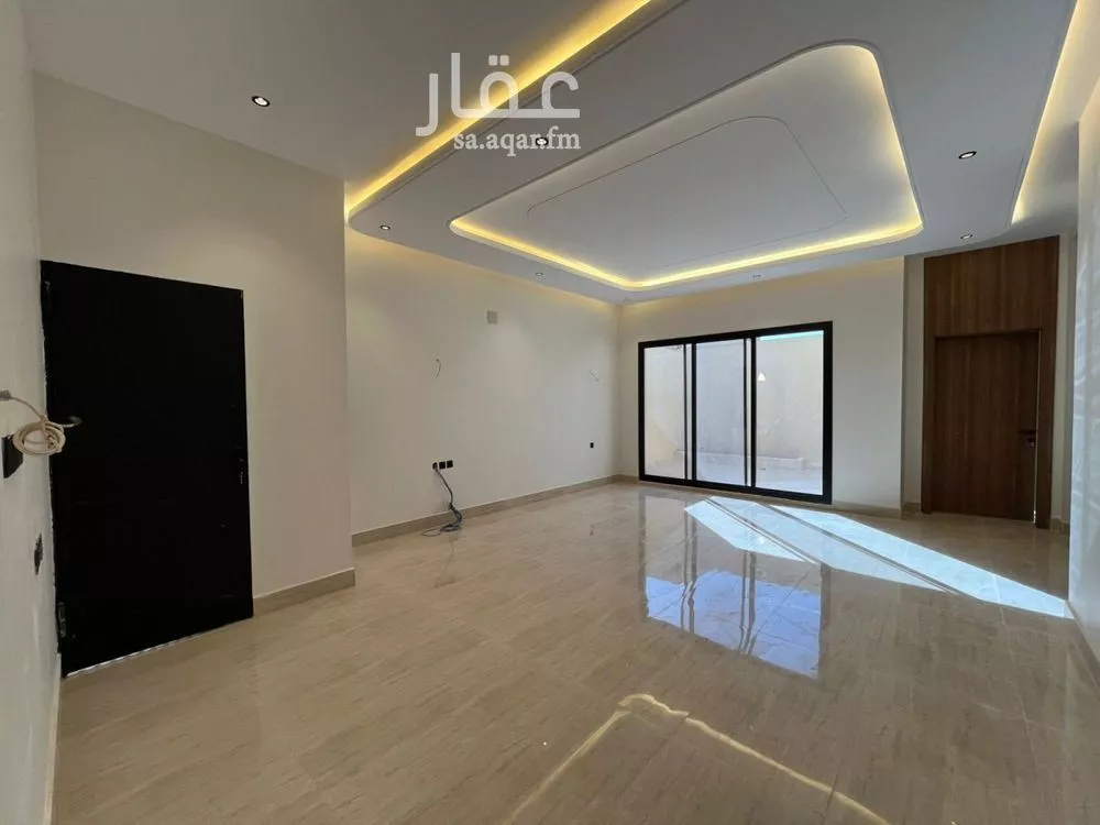 فيلا للبيع في شارع أبي الحسن الأسفرائيني, حي المهدية, مدينة الرياض, منطقة الرياض 1 صورة