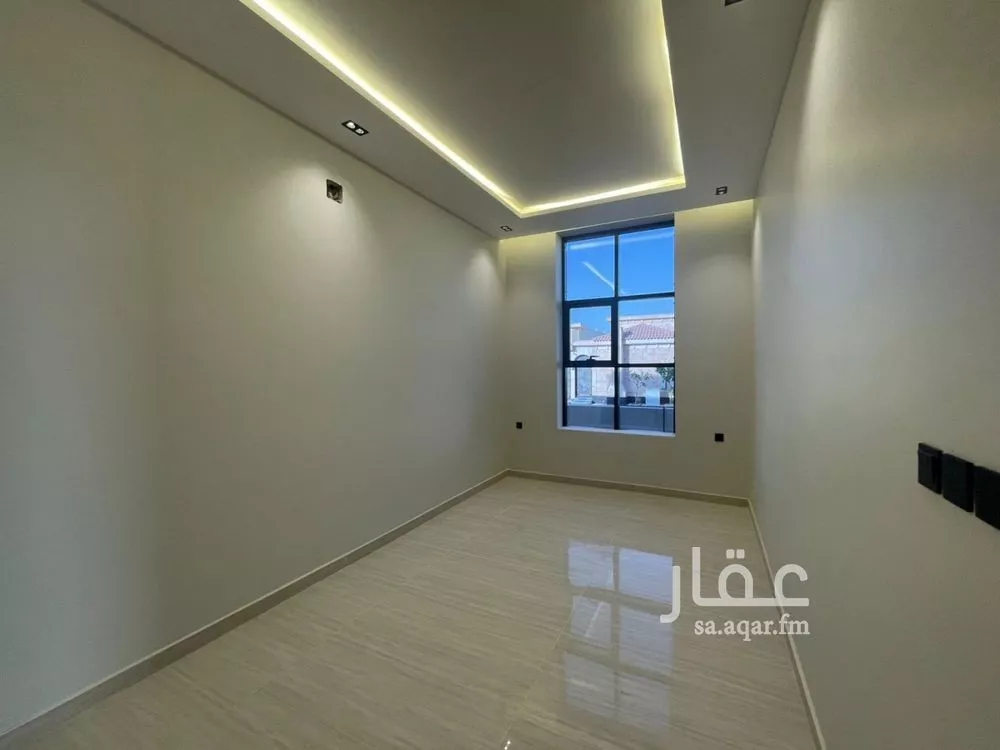 فيلا للبيع في شارع خلف الأحمر, حي المهدية, مدينة الرياض, منطقة الرياض 1 صورة