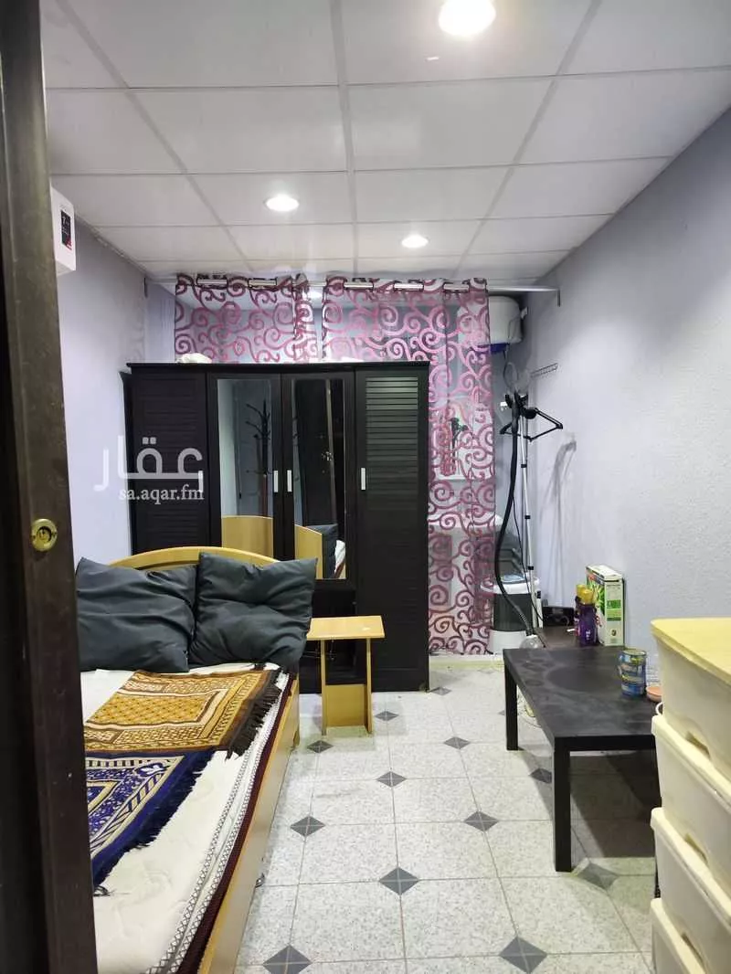غرفة للإيجار في شارع عمير بن سنان بن عرفطة, حي المهدية, مدينة الرياض, منطقة الرياض 1 صورة