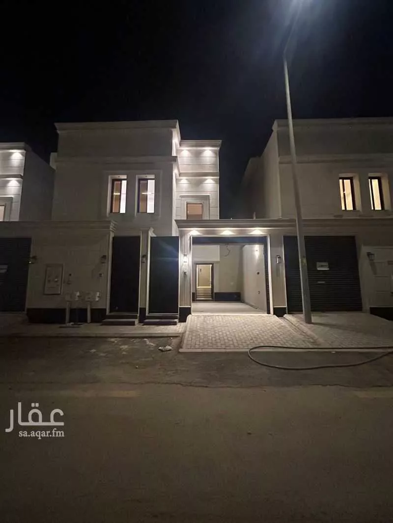 فيلا للبيع في شارع الضياء, حي الجنادرية, مدينة الرياض, منطقة الرياض 1 صورة