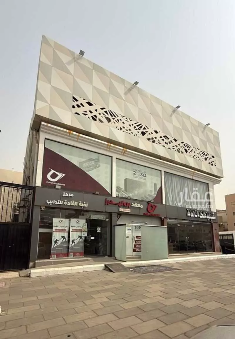 عمارة للبيع في شارع القاسم بن امية, حي الحمدانية, مدينة جدة, منطقة مكة المكرمة 1 صورة