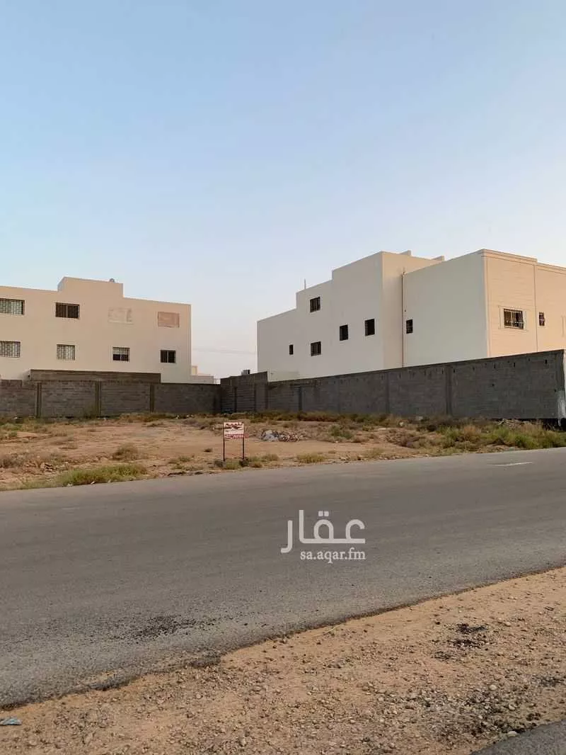 أرض للبيع في شارع النقيب 59, حي النقيب الشمالي, مدينة بريده, منطقة القصيم 1 صورة