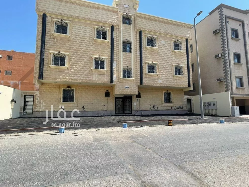 عمارة للبيع في شارع 18أ, حي النور, مدينة الدمام, المنطقة الشرقية 1 صورة