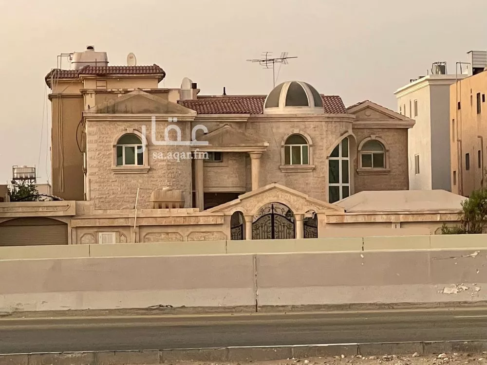 فيلا للإيجار في شارع ربيعة بن سعيد الاسلمي, حي الجامعيين, مدينة الدمام, المنطقة الشرقية 1 صورة
