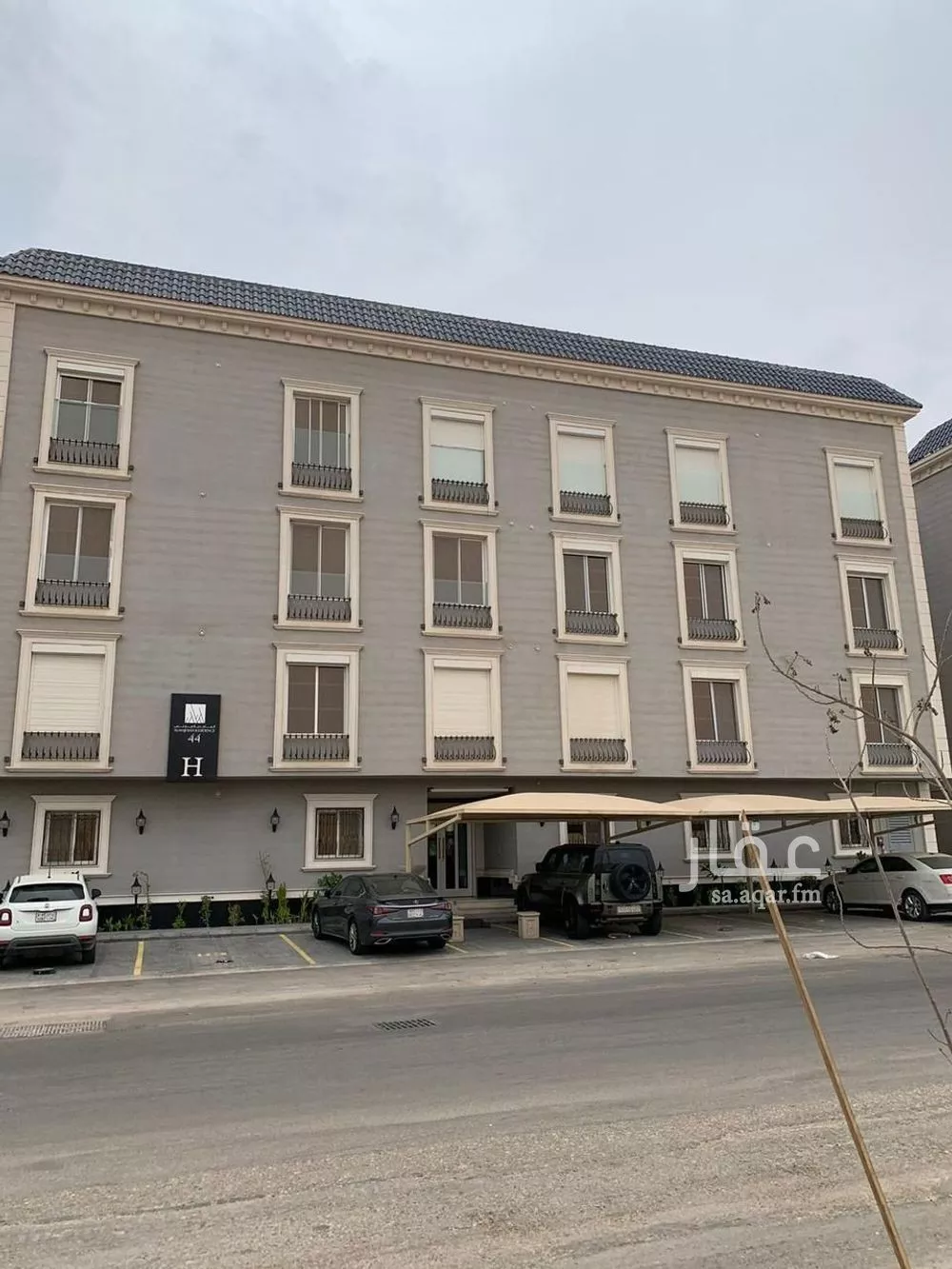 شقة للبيع في شارع شارع عبداللطيف بن عبدالملك آل الشيخ, حي الملقا, مدينة الرياض, منطقة الرياض 1 صورة