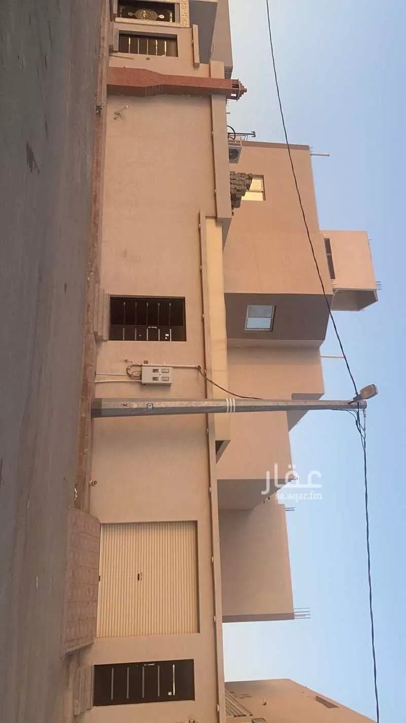 فيلا للبيع في شارع أسيد بن الاخنس ، ملهم ، حريملاء 1 صورة