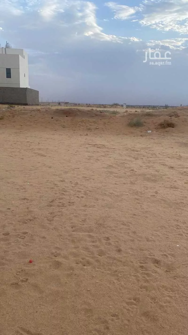 أرض للبيع في شارع الشقة 464 ، حي الشقة ، بريدة ، بريدة 1 صورة