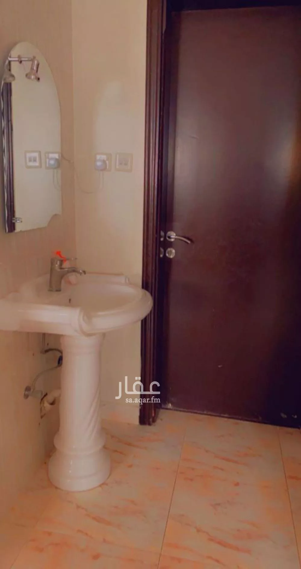 شقة للبيع في شارع غانم الجلودي, حي السالمية, مدينة بريدة, منطقة القصيم 1 صورة
