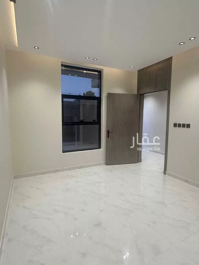 فيلا للبيع في شارع شريك بن انس, حي ريحه, مدينة الطائف, منطقة مكة المكرمة 1 صورة