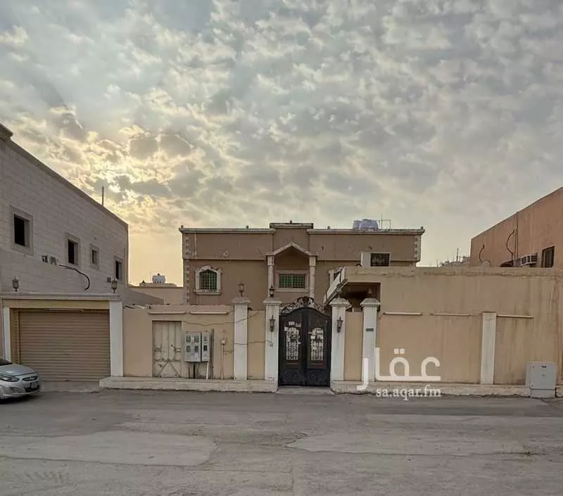 عمارة للبيع في شارع عقيل بن نافع, حي النايفية, مدينة الاحساء, المنطقة الشرقية 1 صورة