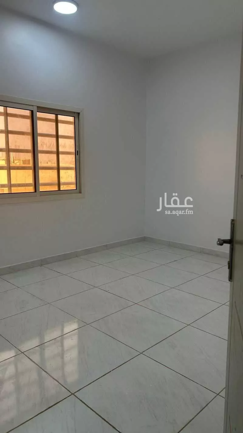 شقة للإيجار في شارع أحمد بن المبارك الجزار ، حي النظيم ، الرياض ، منطقة الرياض 1 صورة