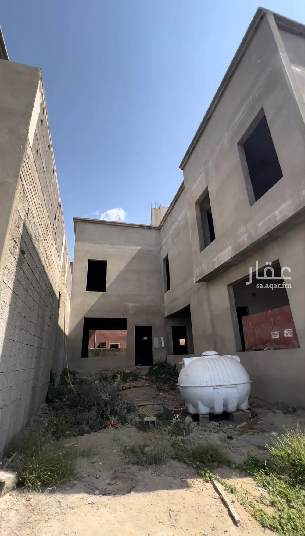 فيلا للبيع في حي الورود, مدينة صامطه, منطقة جازان 1 صورة