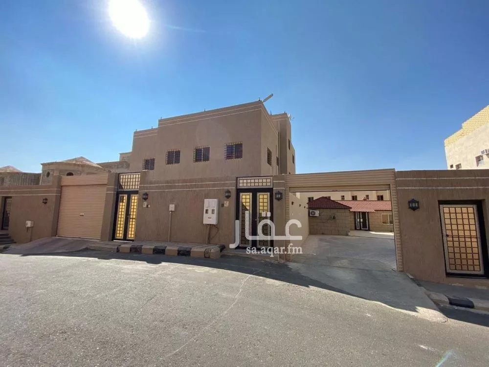 عمارة للبيع في شارع شارع الجناكية, حي البديع, مدينة أبها, منطقة عسير 1 صورة