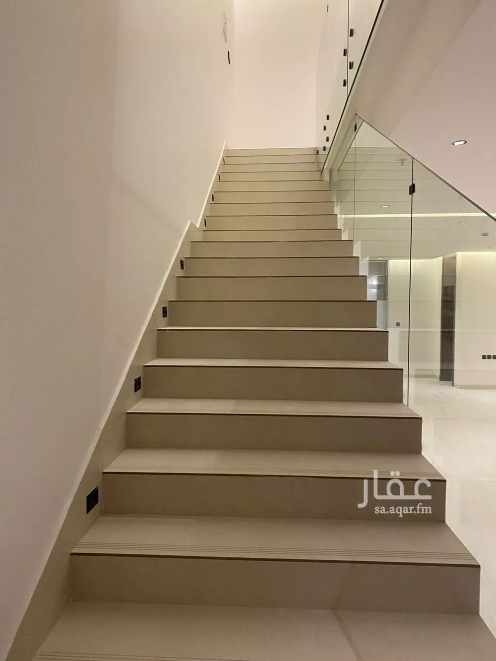 فيلا للإيجار في شارع ابن عبدالغافر النيسابوري, حي العارض, مدينة الرياض, منطقة الرياض 1 صورة