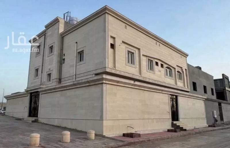 عمارة للبيع في شارع احمد الزناتي, حي نبلاء, مدينة المدينه المنوره, منطقة المدينة المنورة 1 صورة