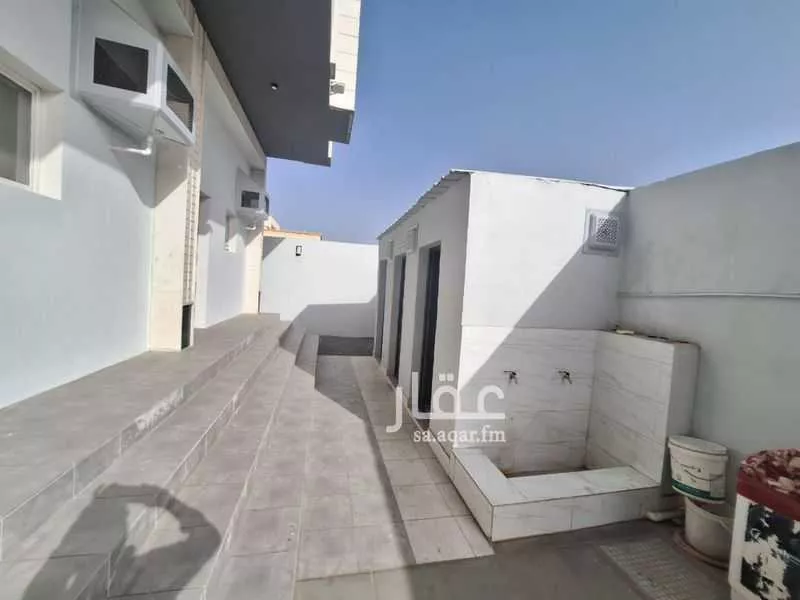 غرفة للإيجار في شارع الدكتور حسن بهاء الدين قرمل, حي الصالحية, مدينة جدة, منطقة مكة المكرمة 1 صورة