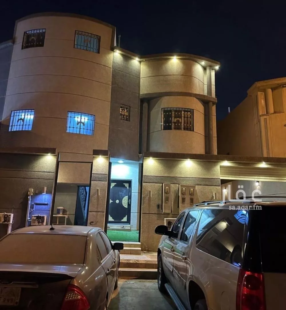 فيلا للبيع في شارع رقم 42, حي بدر, مدينة الرياض, منطقة الرياض 1 صورة