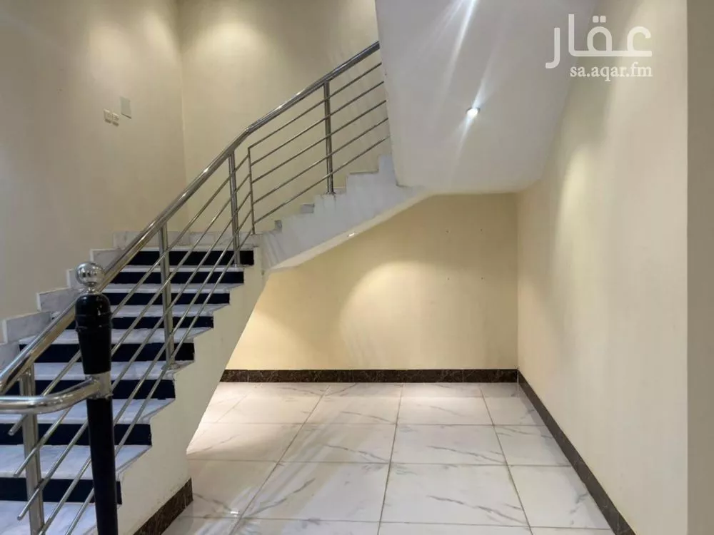 دور للإيجار في شارع حمزة بن عبدالمطلب, حي عكاظ, مدينة الرياض, منطقة الرياض 1 صورة