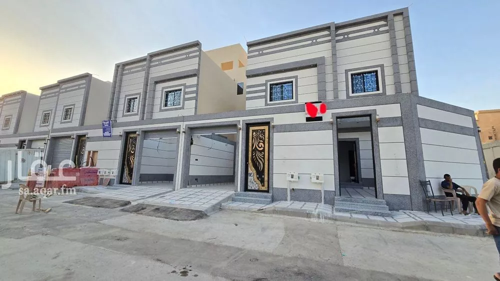 دور للبيع في شارع عرفات, حي الدار البيضاء, مدينة الرياض, منطقة الرياض 1 صورة