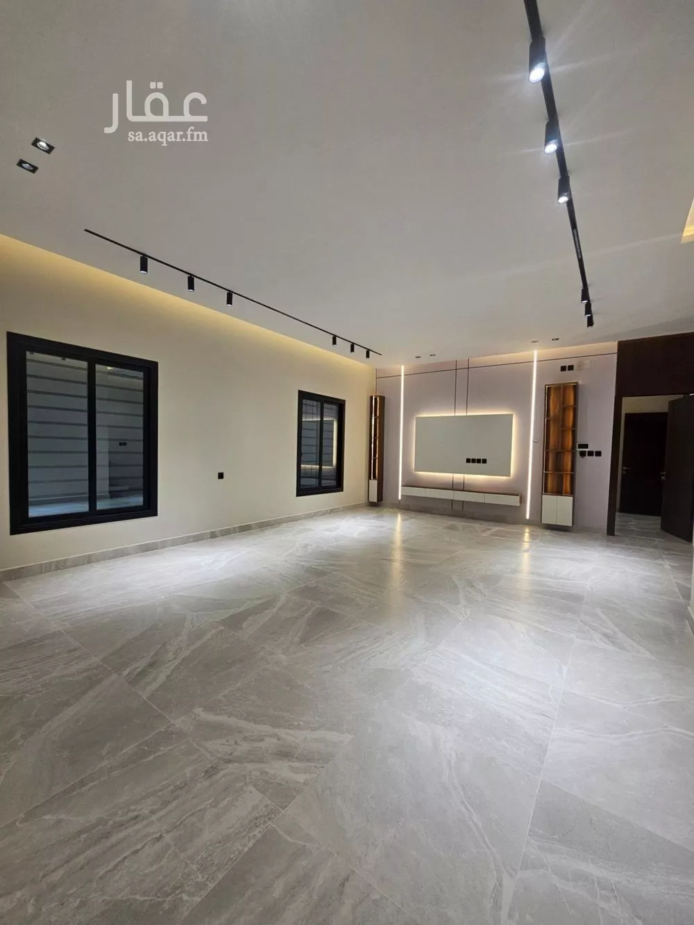 شقة للبيع في شارع بطحان, حي الروابي, مدينة أبها, منطقة عسير 1 صورة