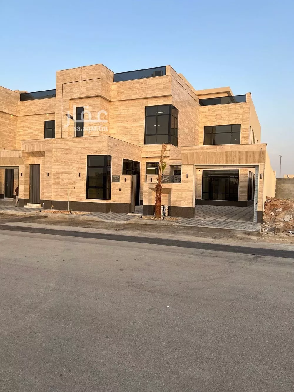 فيلا للبيع في شارع محمد بن أبي بكر القيم, حي المهدية, مدينة الرياض, منطقة الرياض 1 صورة