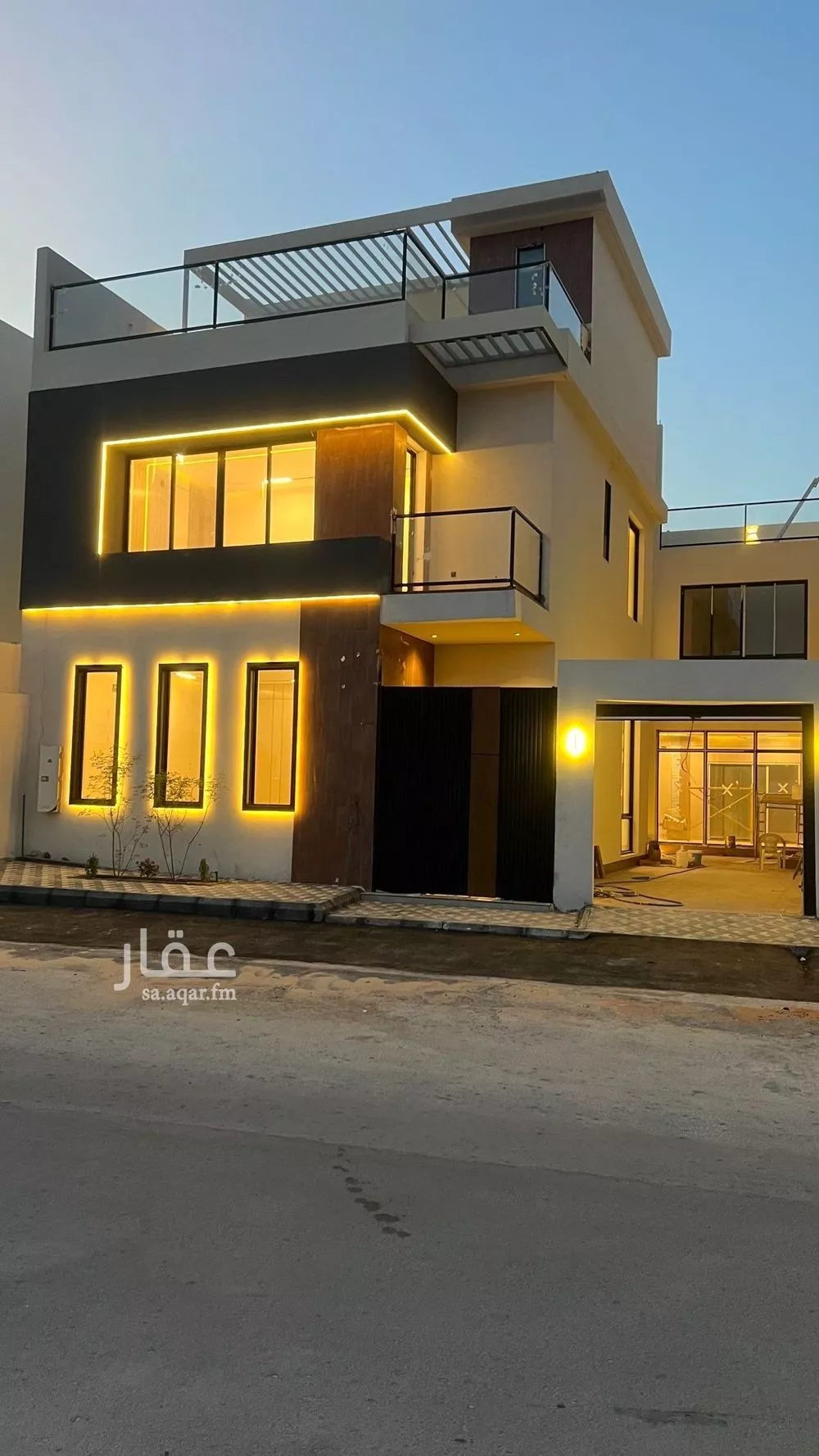 فيلا للبيع في شارع أحمد الكازروني, حي المهدية, مدينة الرياض, منطقة الرياض 1 صورة