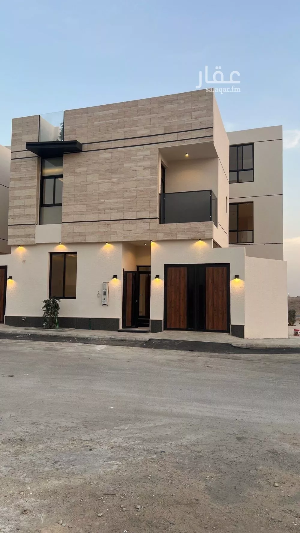 فيلا للبيع في شارع محمد بن أبي بكر القيم, حي المهدية, مدينة الرياض, منطقة الرياض 1 صورة
