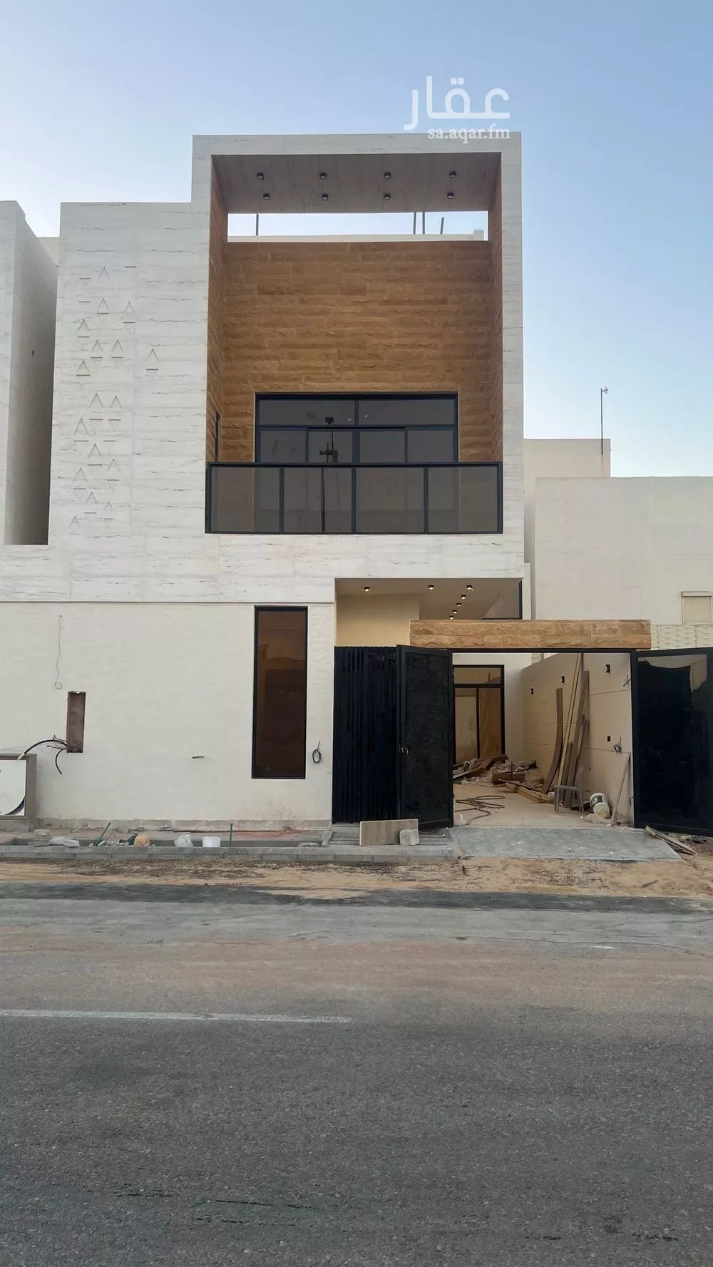 فيلا للبيع في شارع محمد بن أبي بكر القيم, حي المهدية, مدينة الرياض, منطقة الرياض 1 صورة