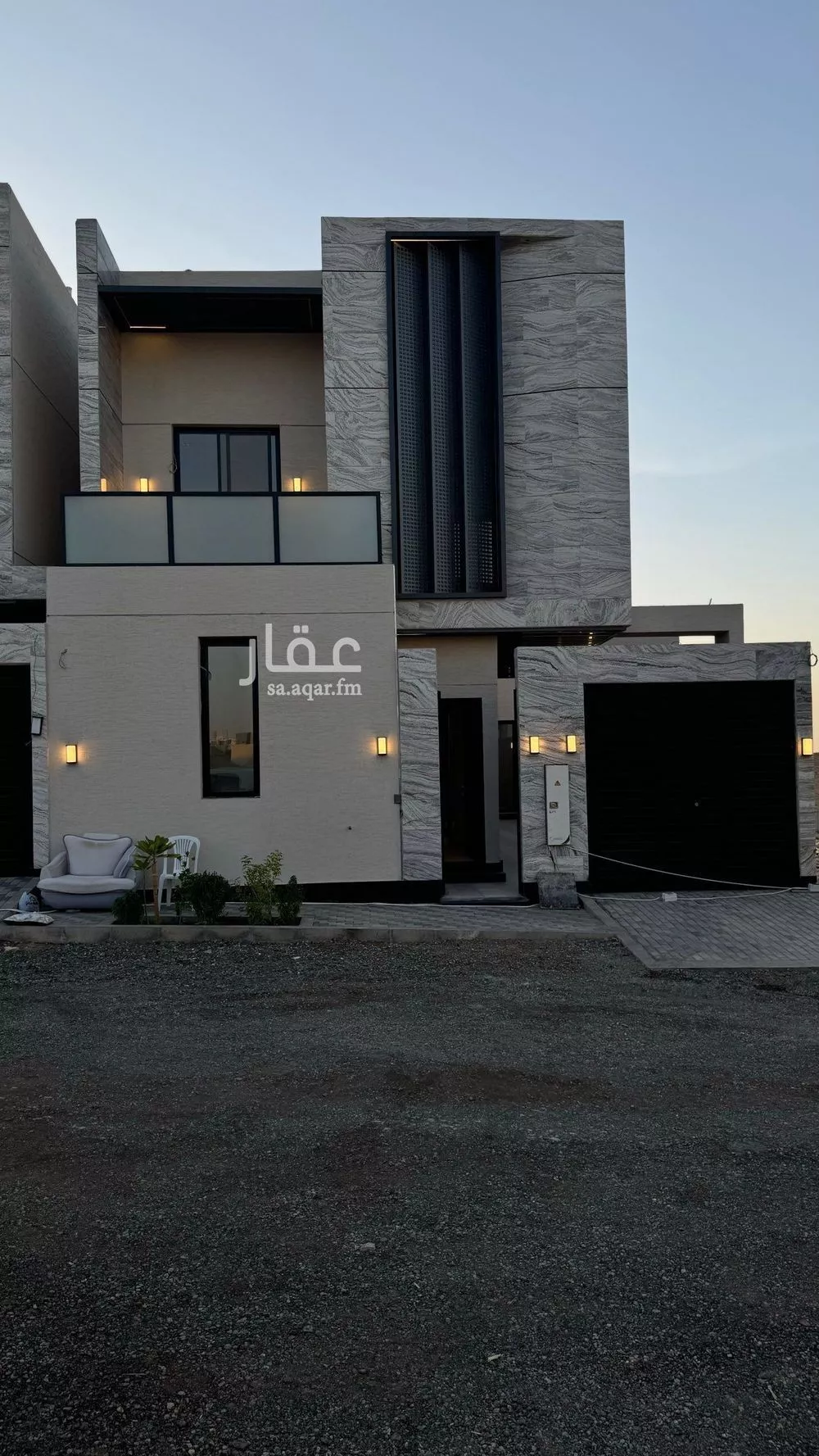 فيلا للبيع في شارع عبدالله النحوي, حي المهدية, مدينة الرياض, منطقة الرياض 1 صورة