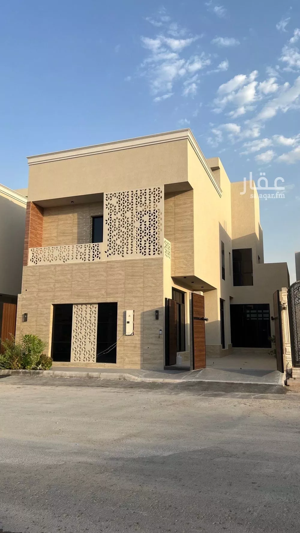 فيلا للبيع في شارع محمد بن أبي بكر القيم, حي المهدية, مدينة الرياض, منطقة الرياض 1 صورة
