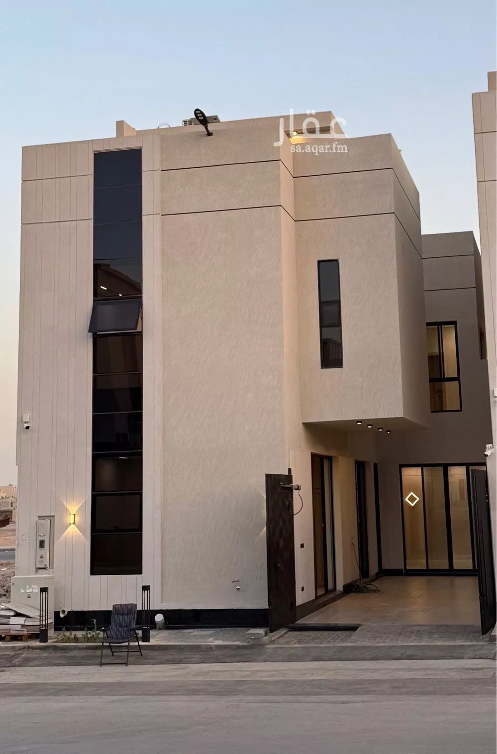 فيلا للبيع في شارع فؤاد محمد عمر توفيق, حي المهدية, مدينة الرياض, منطقة الرياض 1 صورة