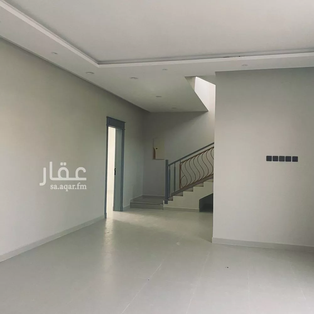 فيلا للبيع في شارع شريك بن انس, حي الأمير سلطان بن عبدالعزيز, مدينة المجمعه, منطقة الرياض 1 صورة