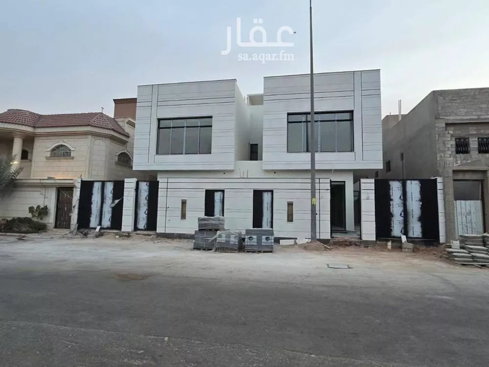 فيلا للبيع في شارع قلعة الفسطاط, حي إشبيلية, مدينة الرياض, منطقة الرياض 1 صورة