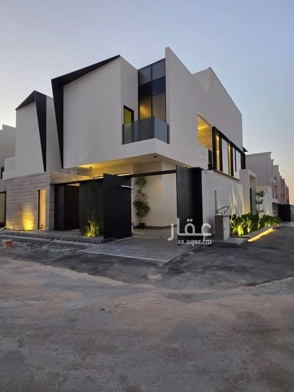 فيلا للبيع في شارع 356, حي النرجس, مدينة الرياض, منطقة الرياض 1 صورة
