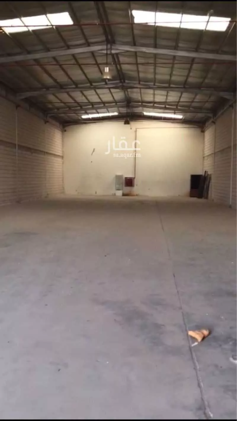 مستودع للإيجار في شارع وادي الشاطئ, حي الدار البيضاء, مدينة الرياض, منطقة الرياض 1 صورة