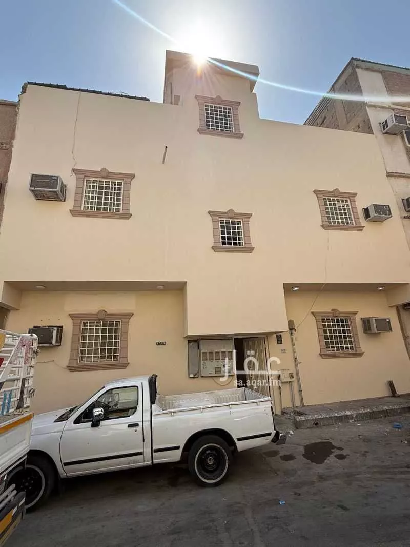 عمارة للبيع في شارع حبيب بن عبدالرحمن, حي منفوحة, مدينة الرياض, منطقة الرياض 1 صورة