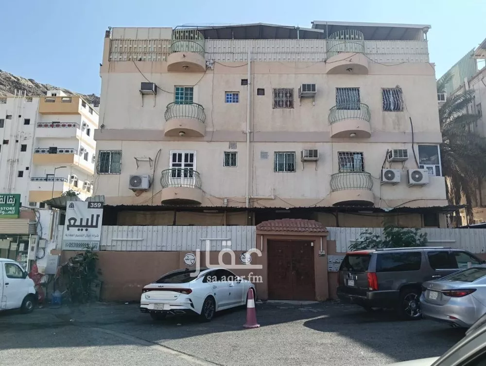 عمارة للبيع في حي العزيزية, مدينة مكه المكرمه, منطقة مكة المكرمة 1 صورة