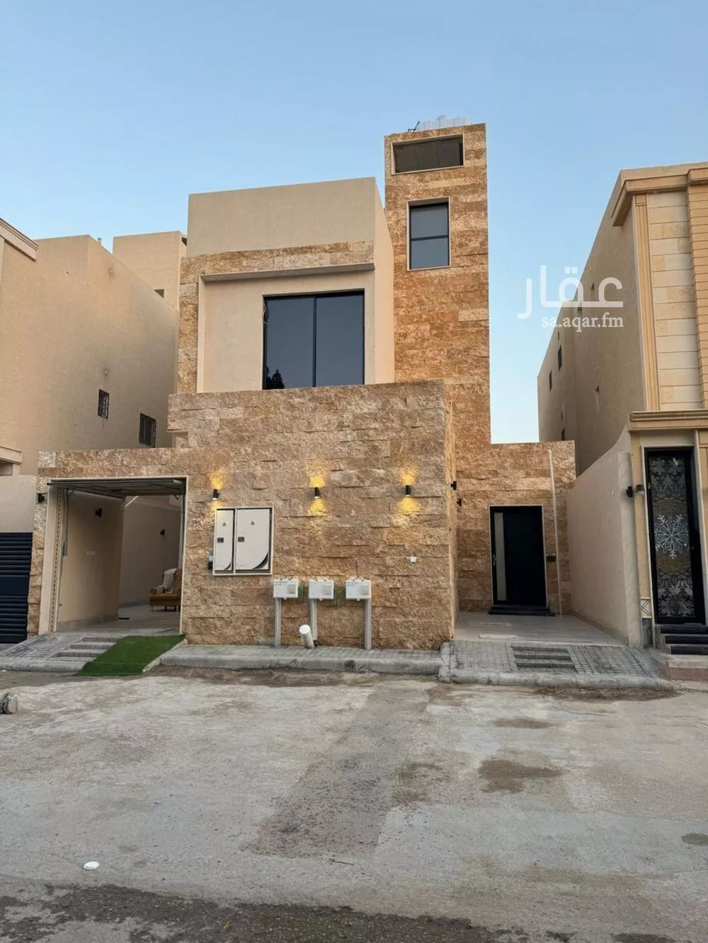 دور للبيع في شارع عبدالله الدقاق, حي العارض, مدينة الرياض, منطقة الرياض 1 صورة