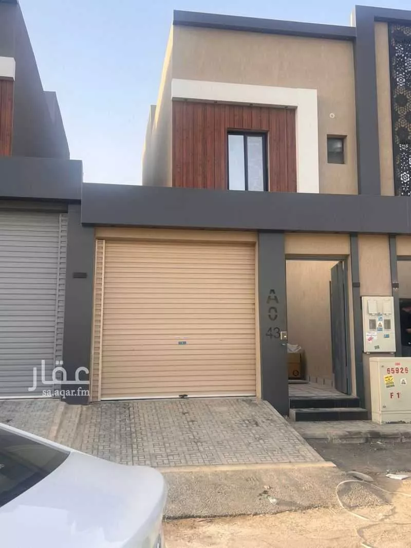 دور للبيع في شارع أبي العباس بن مسعود, حي طويق, مدينة الرياض, منطقة الرياض 1 صورة