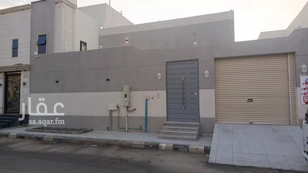 دور للبيع في شارع الحسن ابن الحنيفه, حي الاناهي, مدينة المدينه المنوره, منطقة المدينة المنورة 1 صورة
