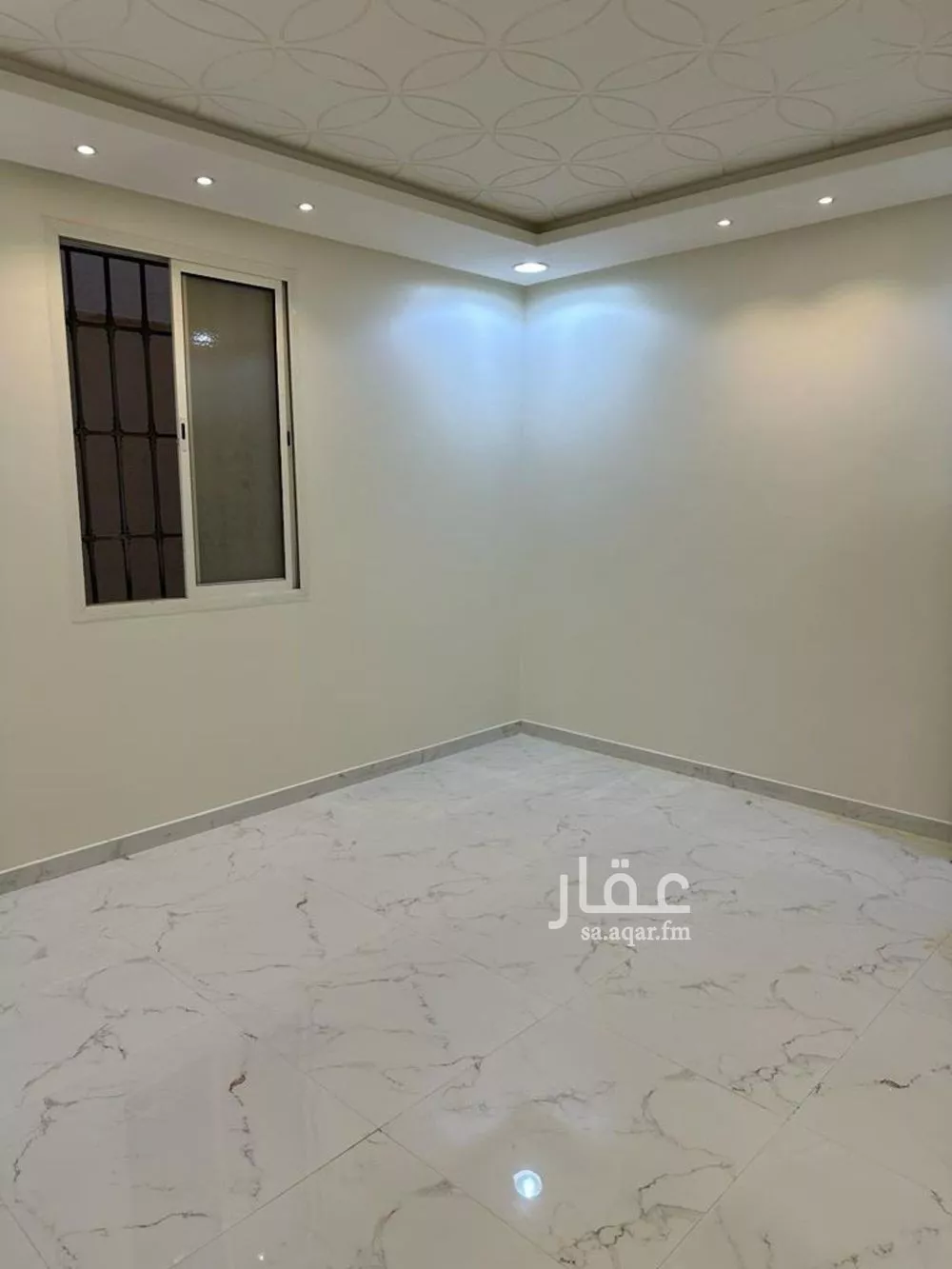 فيلا للإيجار في شارع أحمد بن علي بن السمين, حي المهدية, مدينة الرياض, منطقة الرياض 1 صورة