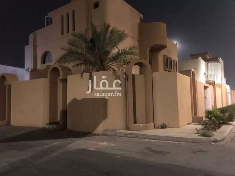 فيلا للإيجار في شارع طريق الملك فهد, حي الفايزية, مدينة بريده, منطقة القصيم 1 صورة