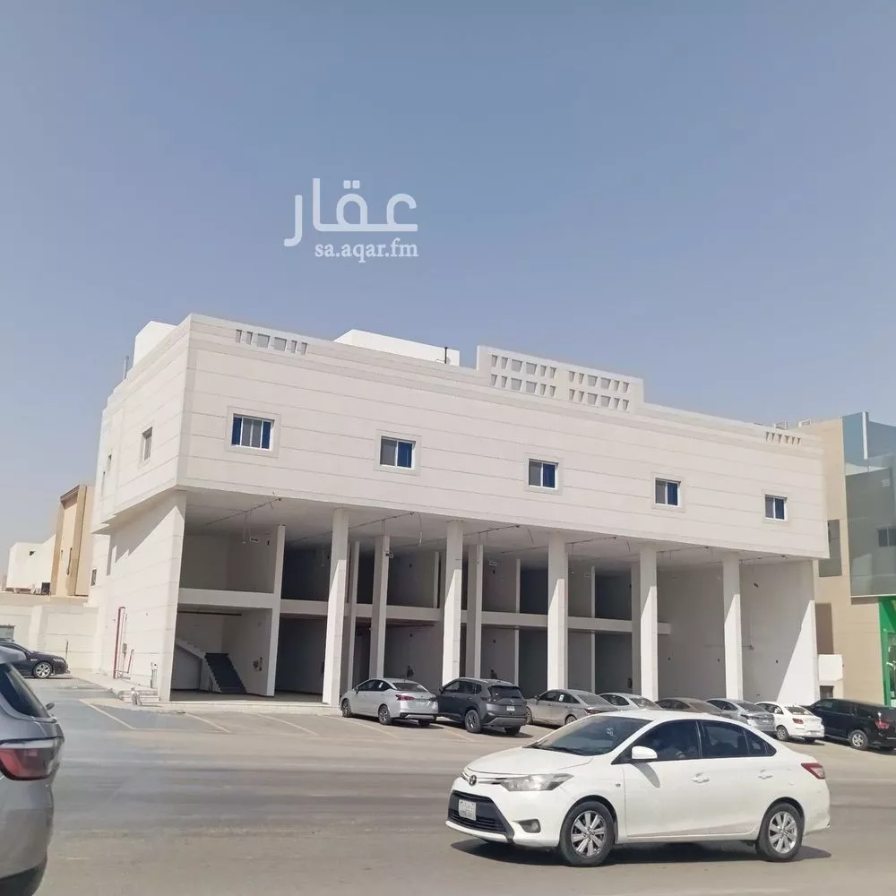محل للإيجار في شارع الامير فيصل بن بندر بن عبدالعزيز, حي النرجس, مدينة الرياض, منطقة الرياض 1 صورة