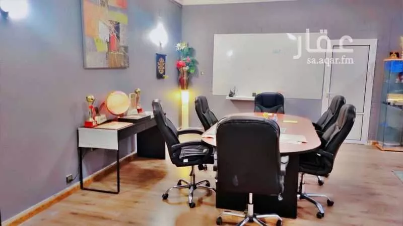 مكتب تجاري للإيجار في شارع شارع الكفاح, حي الرصيفة, مدينة مكة المكرمة, منطقة مكة المكرمة 1 صورة