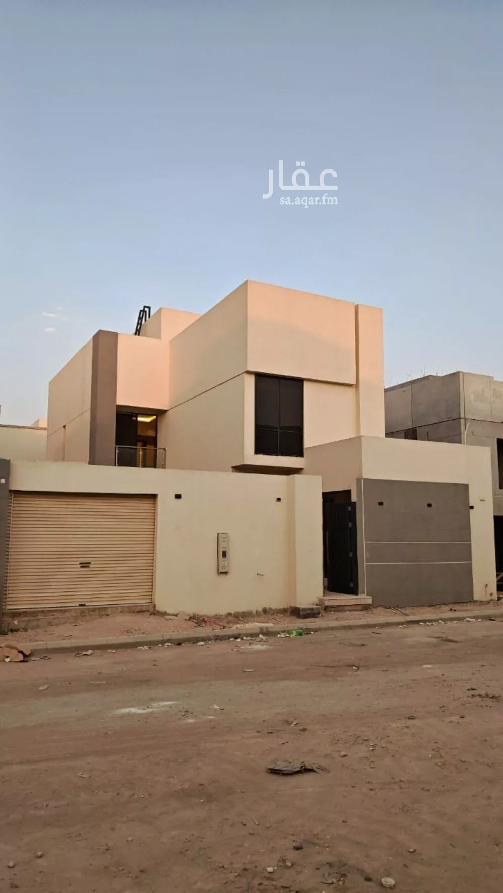 فيلا للبيع في شارع ابن سيده اللغوي, حي عريض, مدينة الرياض, منطقة الرياض 1 صورة