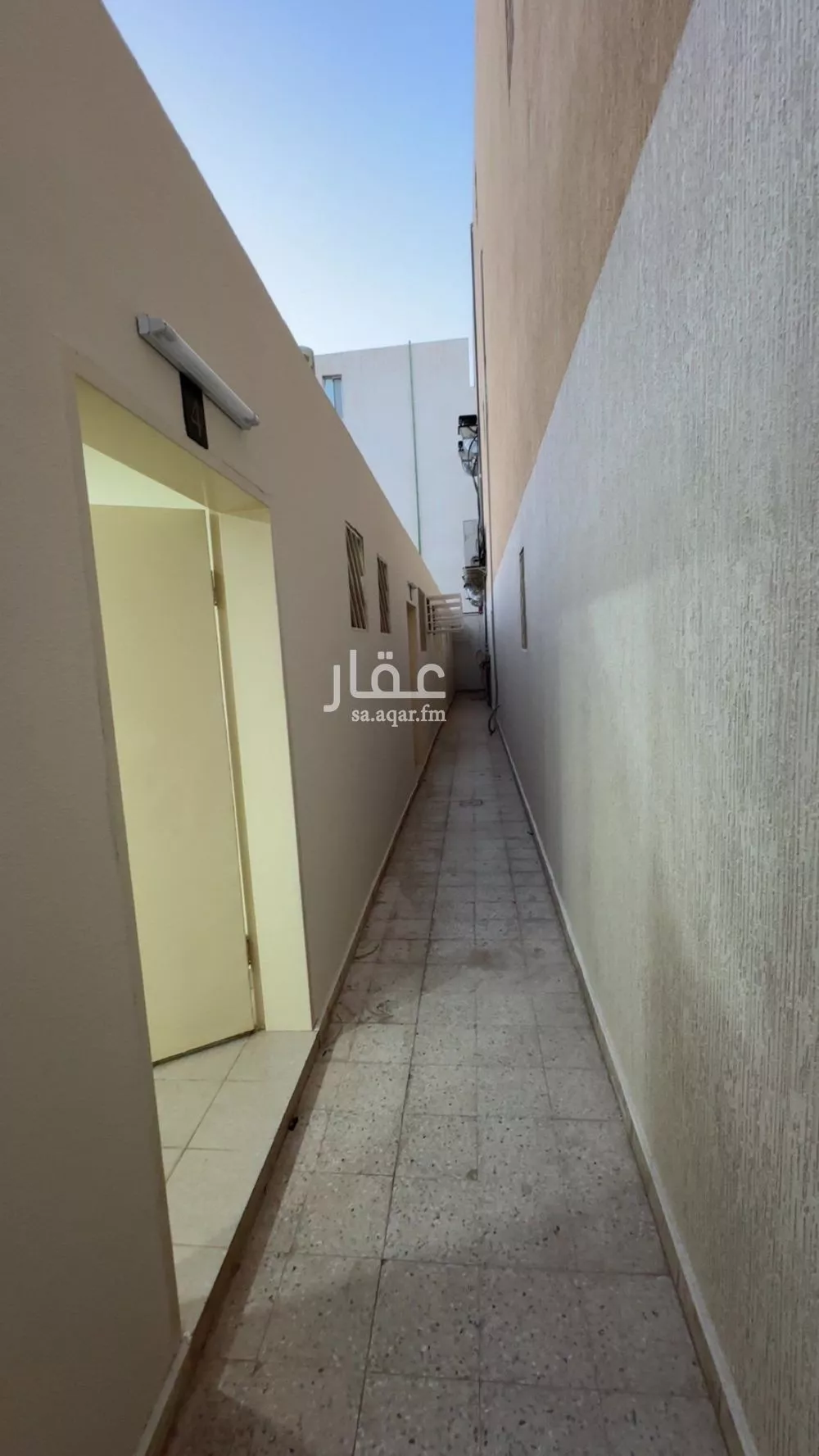 عمارة للإيجار في شارع طريق الامير محمد بن سعد بن عبد العزيز, حي الملقا, مدينة الرياض, منطقة الرياض 1 صورة