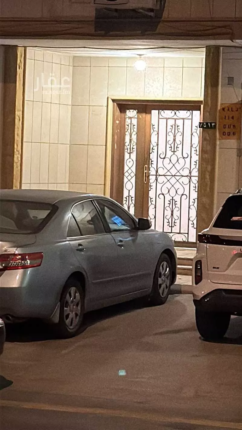 شقة للبيع في شارع الشيخ ناصر بن سرحان بن منيخر, حي الحمراء, مدينة الرياض, منطقة الرياض 1 صورة